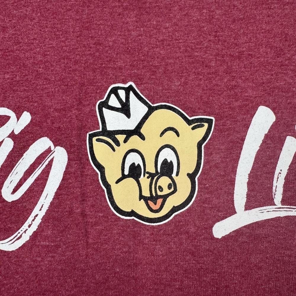 Piggly Wiggly Shirt Adult Size Large Red Pig Life Logo Southern Grocery Store - Picture 8 of 11